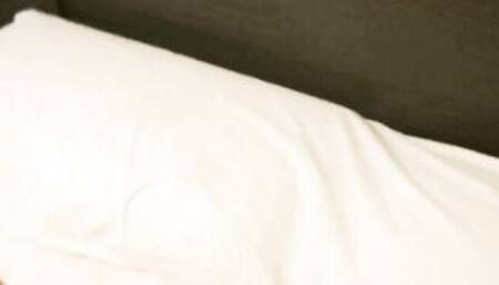 Mo vecina se pone muy cachonda cuando le hago esto