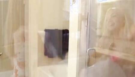 Elsa Jean, Hannah Hays Promiscuous Sisters Love Each Other