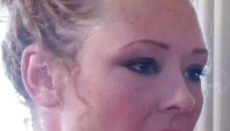 Worship my feet and lick my pussy