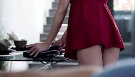 Mom And The Maid - S11:E6