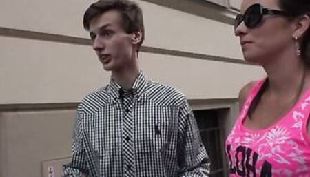 Denisse Lets A Ebony Man Boned Her Hubby's Twat