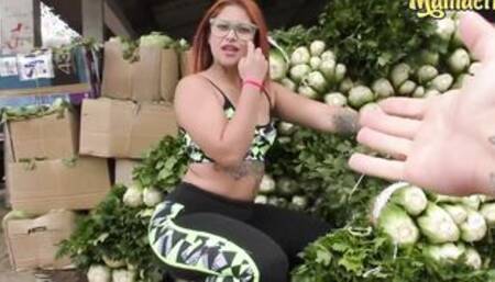 CARNE DEL MERCADO - Jessica Dulce - Eighteen Hispanic Wants To Have
