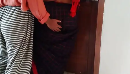 Gujarati Jabardasti Sex - àª¸à«€àª²àªªà«‡àª• Bhabhi Gujarati Porn Videos - FAPSTER