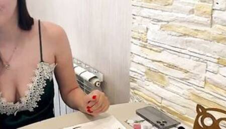 Stepmother comforted upset stepson with her pussy