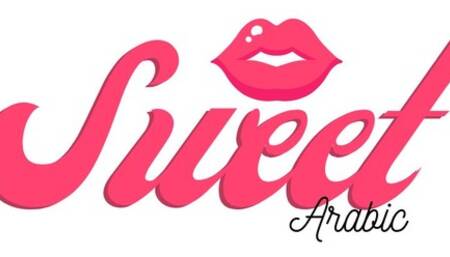 Jasmine has fun with her dildo sucking it