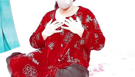 Beautiful Arab Girl Shows Big Tits and Pussy