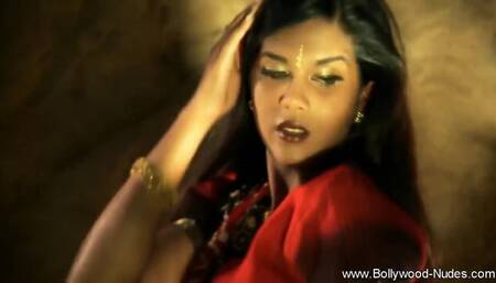 Erotic Babe From Bollywood