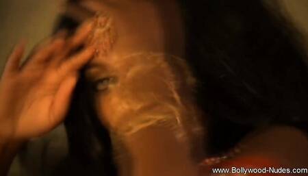 Indian MILF Loving Life