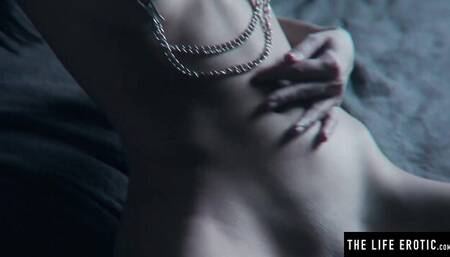 Watch vivid Alexis Brill's porn