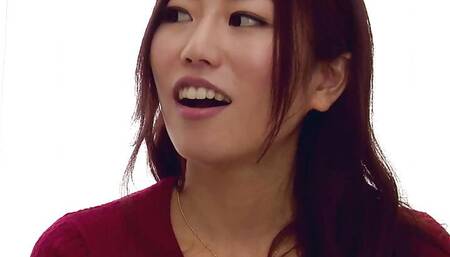 Finde ihre behaarte enge muchi ganz geil! Sexy Japanerin hat mit Freund sex