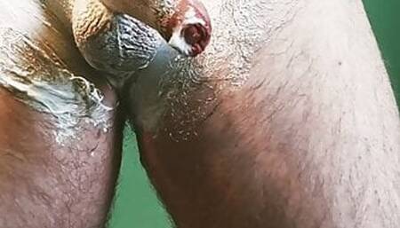 Shaving my groin area and faping after that