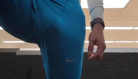 showing off my bulge at the gym