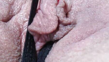 AFTER FINGERING COMES PUSSY SPREADING