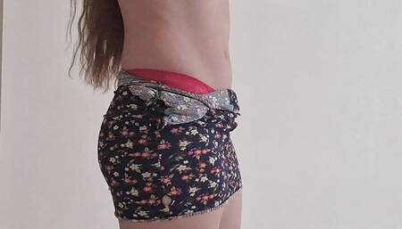 BIG ASS  witouth panties at home