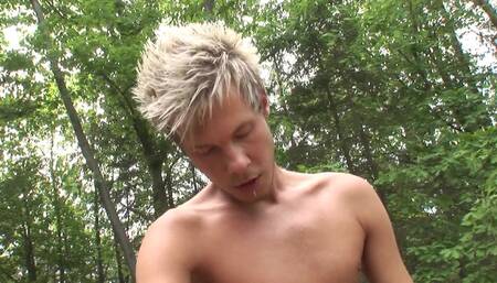Exclusive video Bareback: Nice wet dick in this horny gay's tight ass