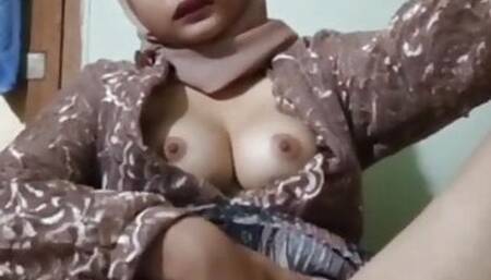 Jilbab kebaya
