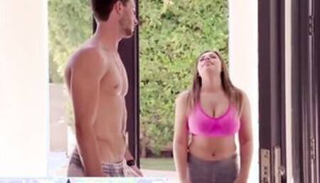 Jenna (Ella Knox) fucks her best friend's boyfriend