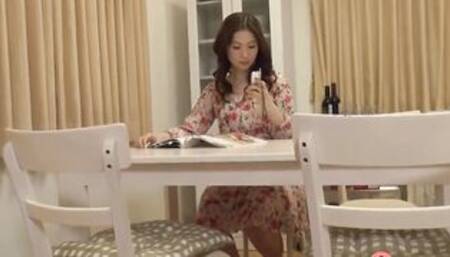 Cheating fiance meets her GF after a huge absence and