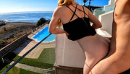 THE NEIGHBOURS SAW US! I fuck a fit college babe on spring brake vacation and make her cum