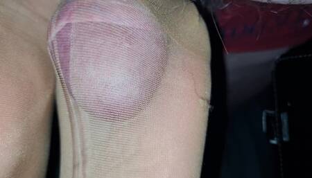 Footjob in nylons