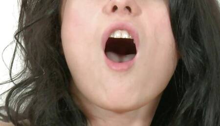 Self Pounding! Sexy Coed Marlene Pleases Her Cunt With A Toy