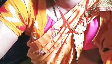 Hot bhabhi ki kitchen me hot romance and Chudai