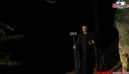 babe blonde fuck outside in the ass during a roleplay