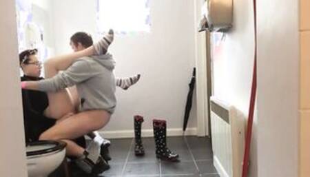 Dirty slut fucked and takes full load in public bathroom