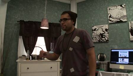 Cheating wife doens't care about fucking a stranger in front