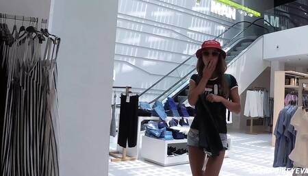 Risky amateur blowjob and facial in fitting room with Bershka