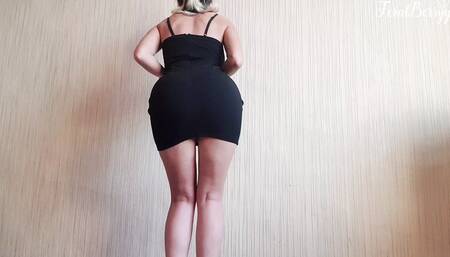 FeralBerry With Sexy Tan Lines Gets Naked On Camera