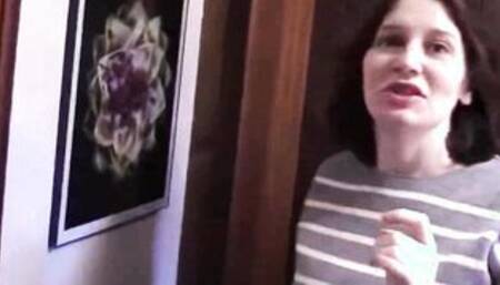 Stiefsohn probiert neue Kamera mit Stiefmutter aus 3