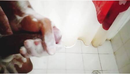 masturbation and bath to the rhythm of perreo