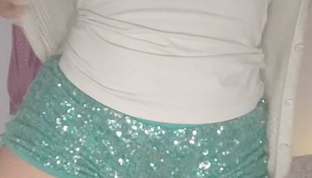 AMATEUR CURVY ASS FUCKED AND CUM IN MOUTH