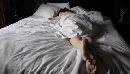 'only panties and feet' Hungarian milf invites you to her room, part 4, red toes, foot fetish