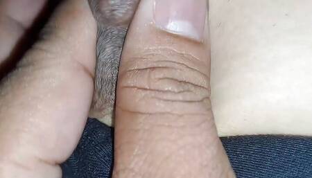 Filipina asian big boobs play and massage her nipple