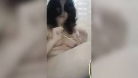 سكس مصرية  نار تربط وتداعب نفسها