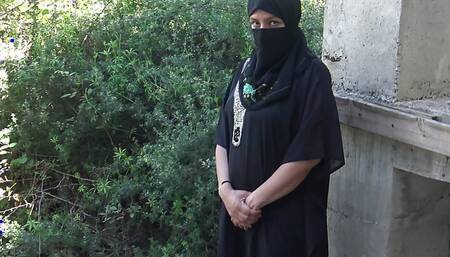 American Soldier Fucks Muslim Wife Outdoor