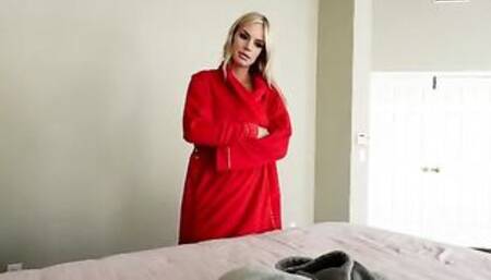 Jason has hurt his knee and his stepmom, Rachael Cavalli, has decided to stay home to keep an eye on