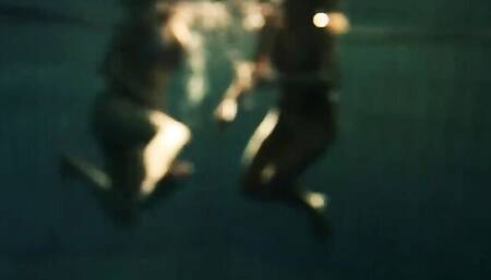 Babe dirt with radiant lovebird from Underwater Show