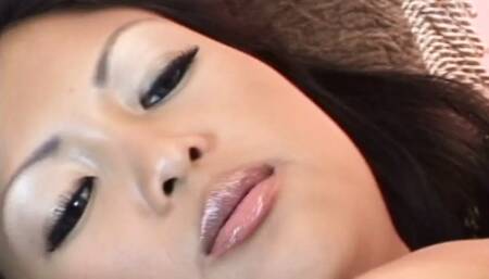 Kea gets her cozy pussy licked and then deepthroats a big