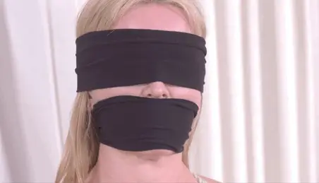 Selena Porn Blindfolded - Milf Bondage Blindfold Porn Videos (2) - FAPSTER