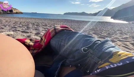 Beach Pussy Feet - Beach Pussy Porn Videos (18) - FAPSTER