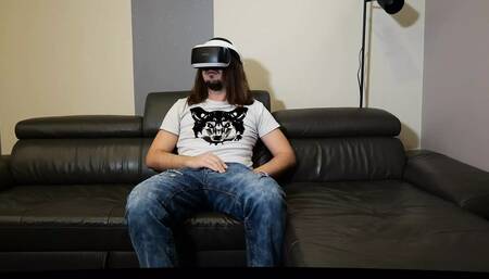 Marie and Lety Howl in augmented reality