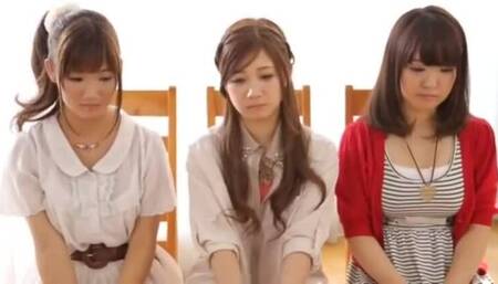 SDMT-850 18歳限定3人同時にAV DEBUT！！ 母校の制服を着て