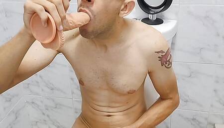Straight Guy Sucking Cock!!