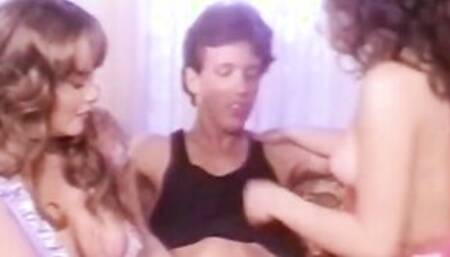 3x Retro Sorority bimbos