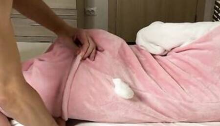 Amateur Girl Pajama Taken Off Bubble Butt Fucked