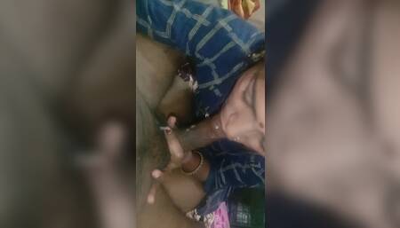 Sexy housewife cum in mouth