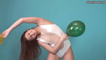 Seductive bird at brunette gymnast action